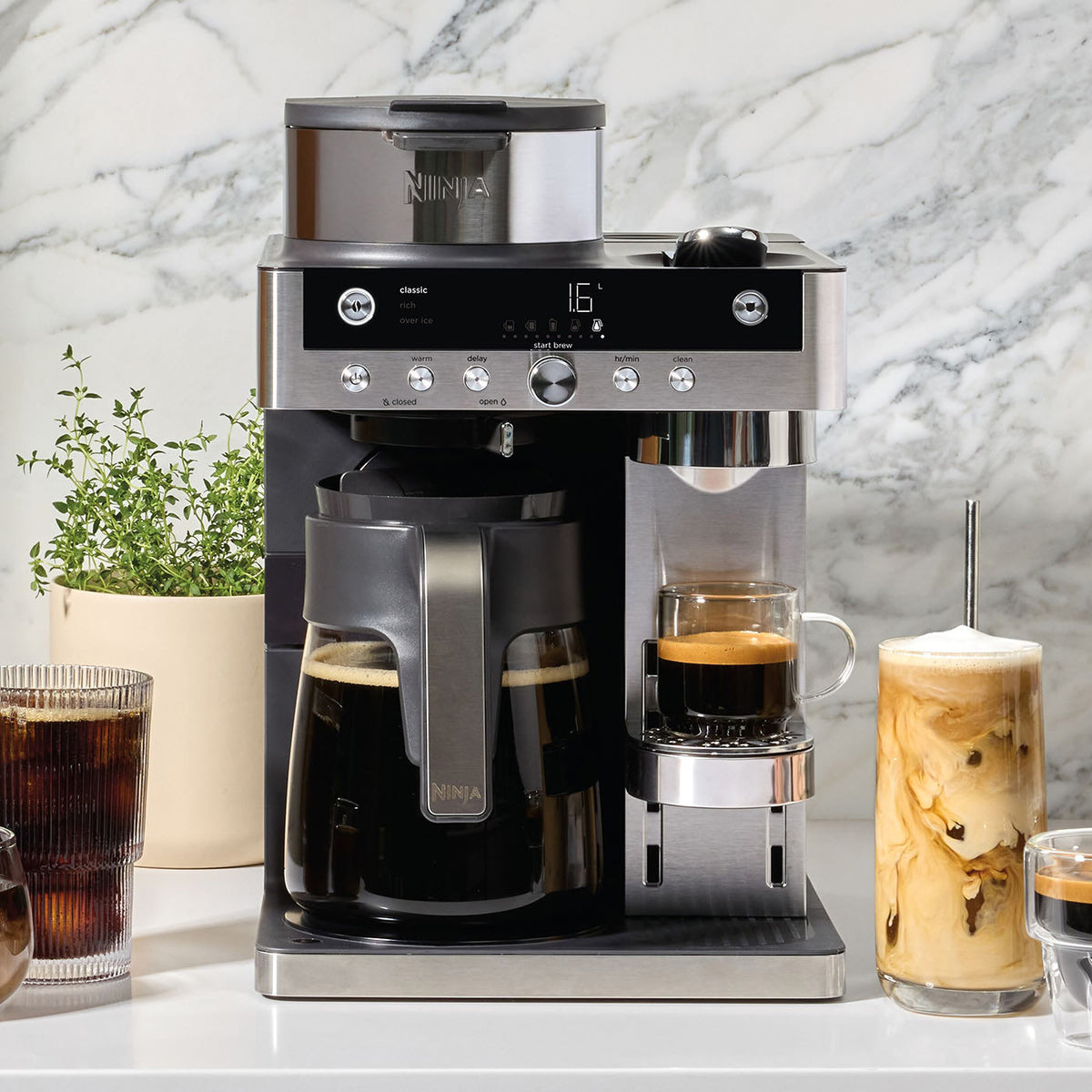 MACHINE A CAFE FILTRE CFM 7353 I 10 TASSES 900W BEKO